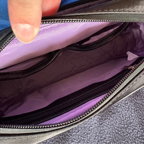 Arden Cove Black Crissy Crossbody - Picture 6 of 8